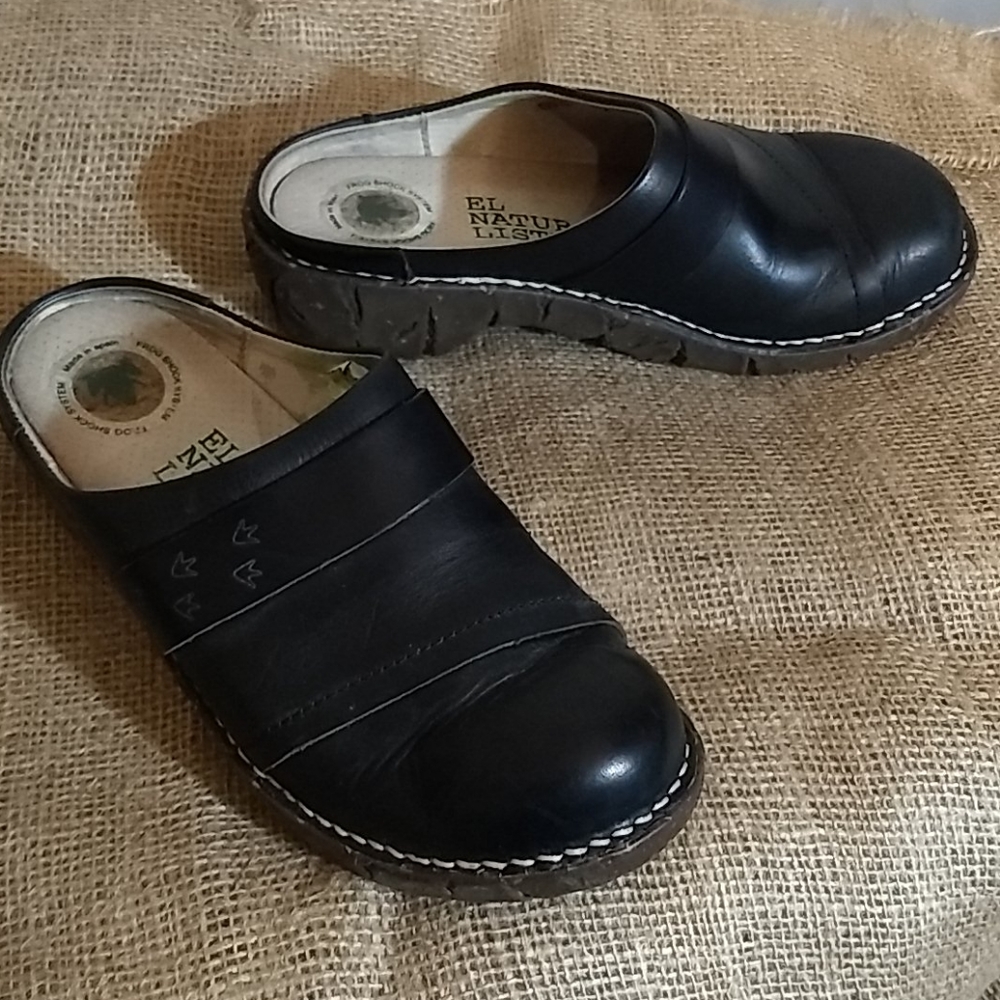 El Naturalista clogs